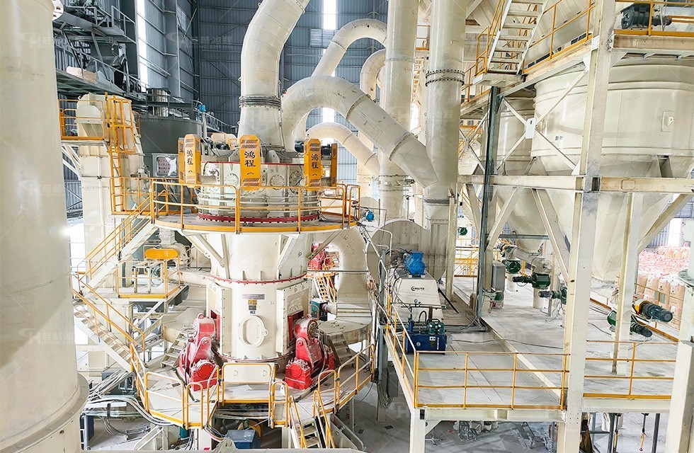 10臺HLMX1800大型超細(xì)立磨助陣碳酸鈣項目